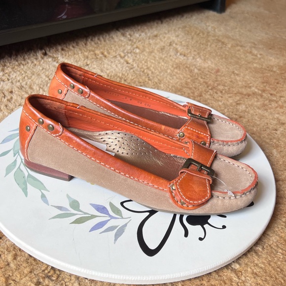 NWT Cole Haan Parker women’s loafers brown with toe buckle. - Picture 11 of 17